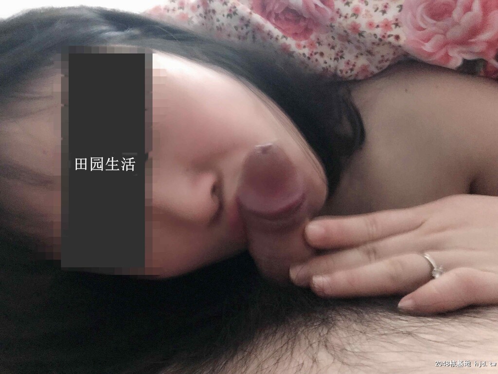 闲来无事拍拍老婆的大奶可惜不太会口[15P]第0页 作者:Publisher 帖子ID:218204 TAG:自拍图片,網友自拍,2048核基地